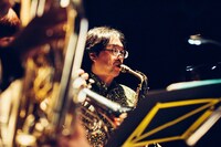 大谷能生（Sax）（撮影：後藤武浩）