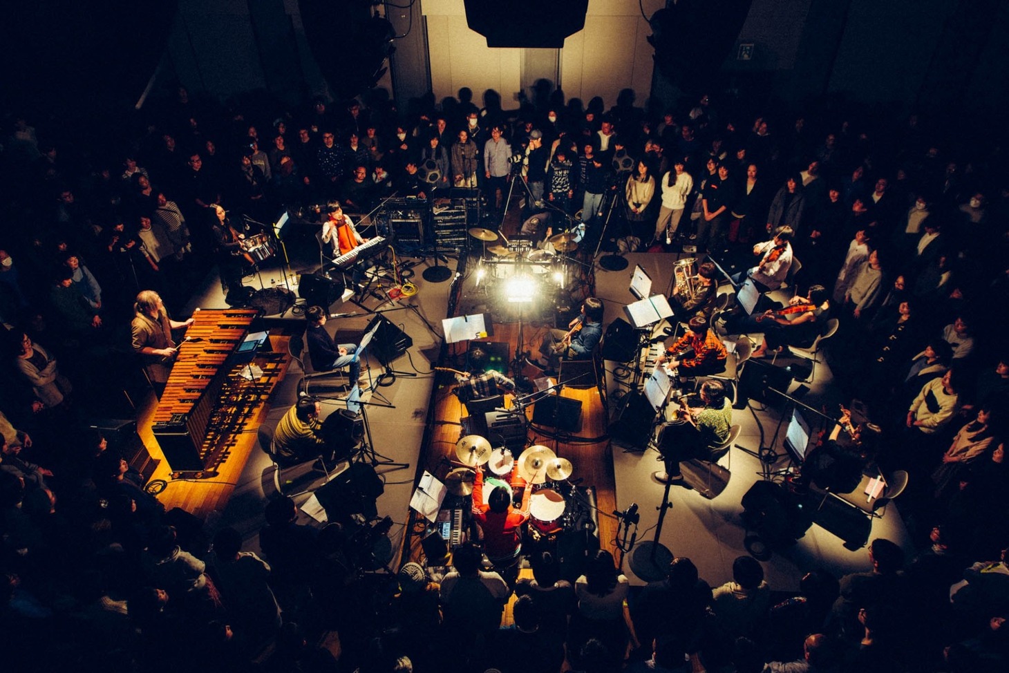 「Shuta Hasunuma Philharmonic Orchestra / Meeting Place」2月25日公演の様子。（撮影：後藤武浩）
