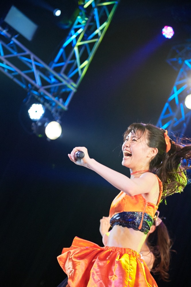 土光瑠里子