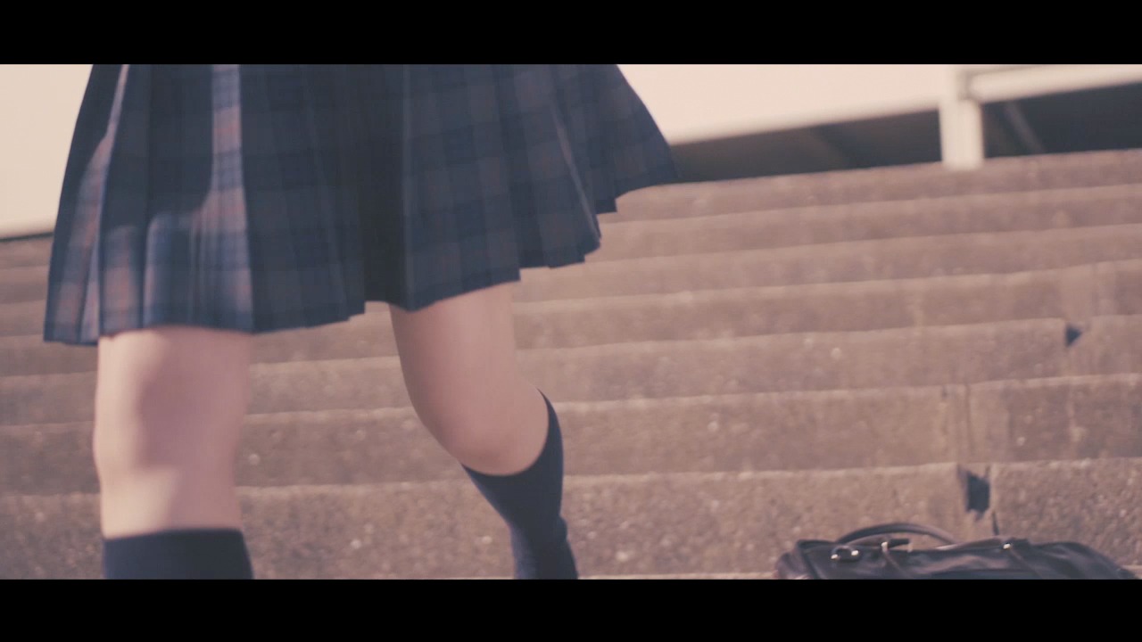 JAL企業広告CM「只今、JALで移動中。」のワンシーン。