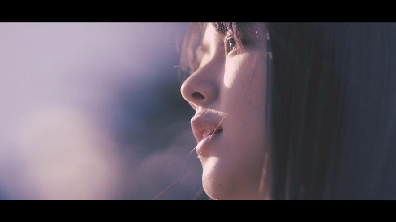 JAL企業広告CM「只今、JALで移動中。」のワンシーン。