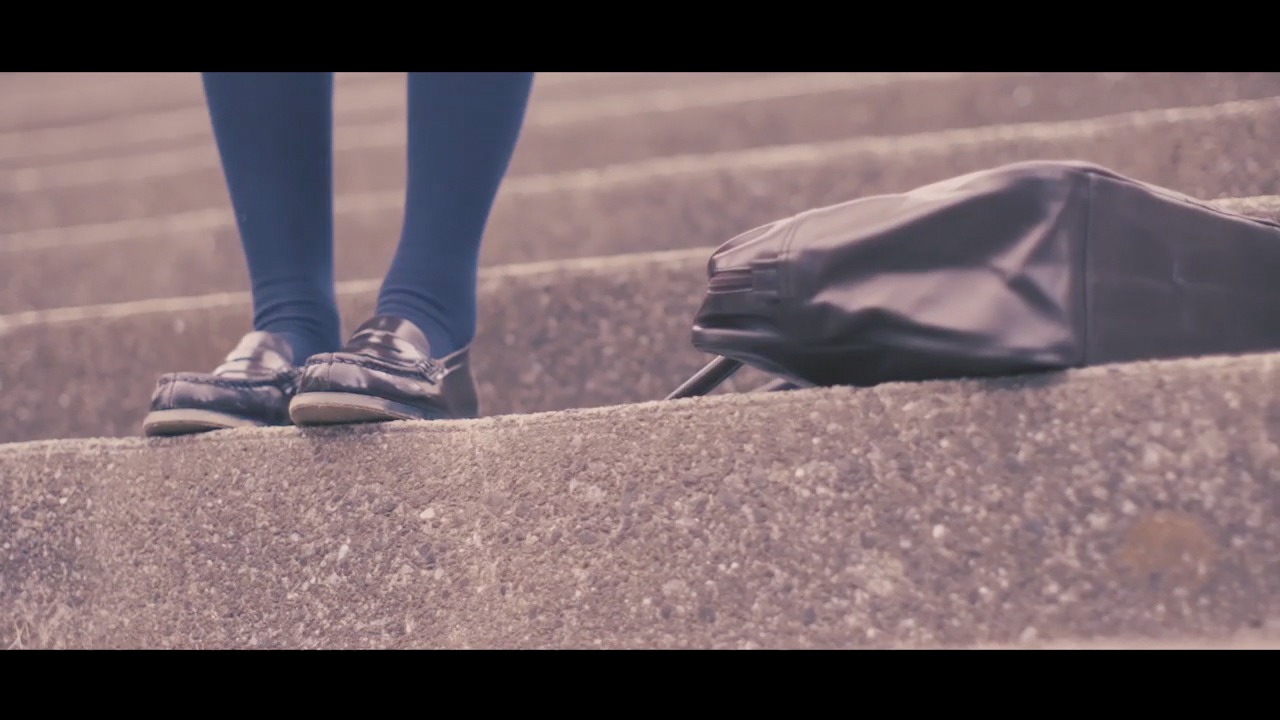 JAL企業広告CM「只今、JALで移動中。」のワンシーン。