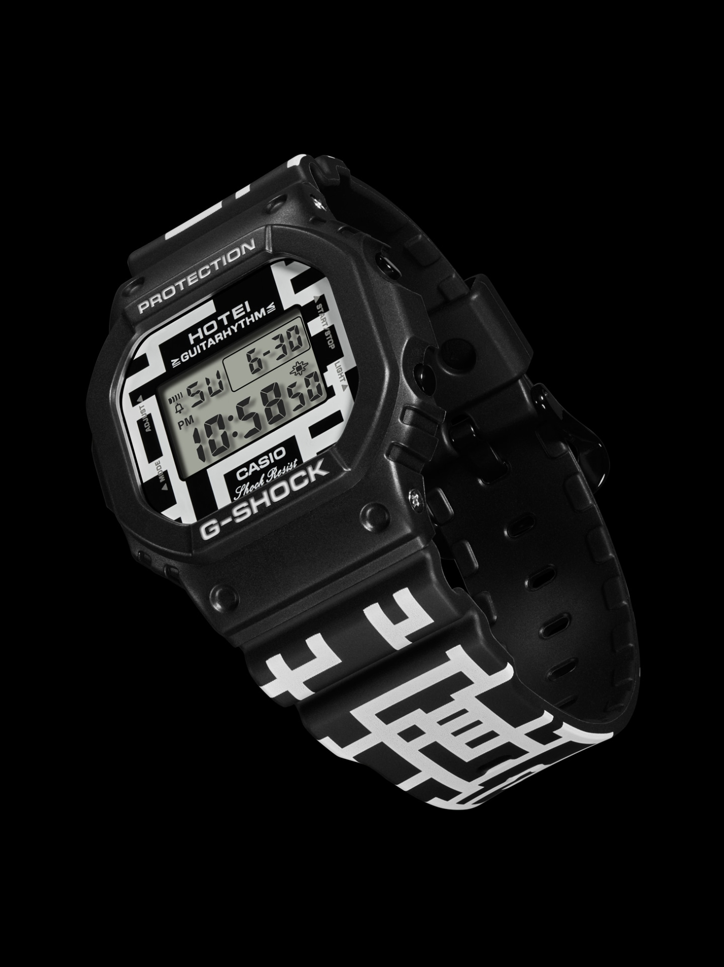 「HOTEI 35th ANNIVERSARY G-SHOCK GUITARHYTHM MODEL」本体見本（ELバックライト消灯時）