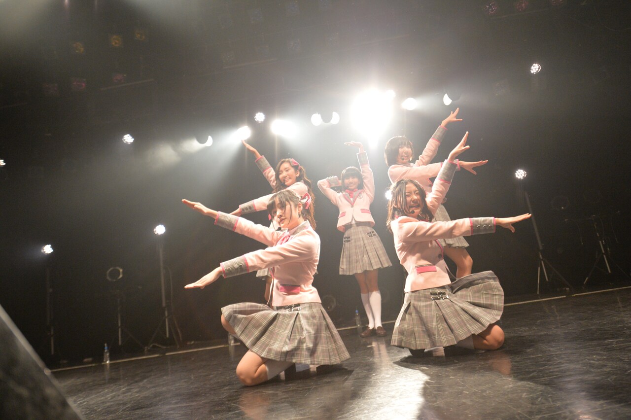 つりビット、満員のワンマンライブで初全国ツアー発表