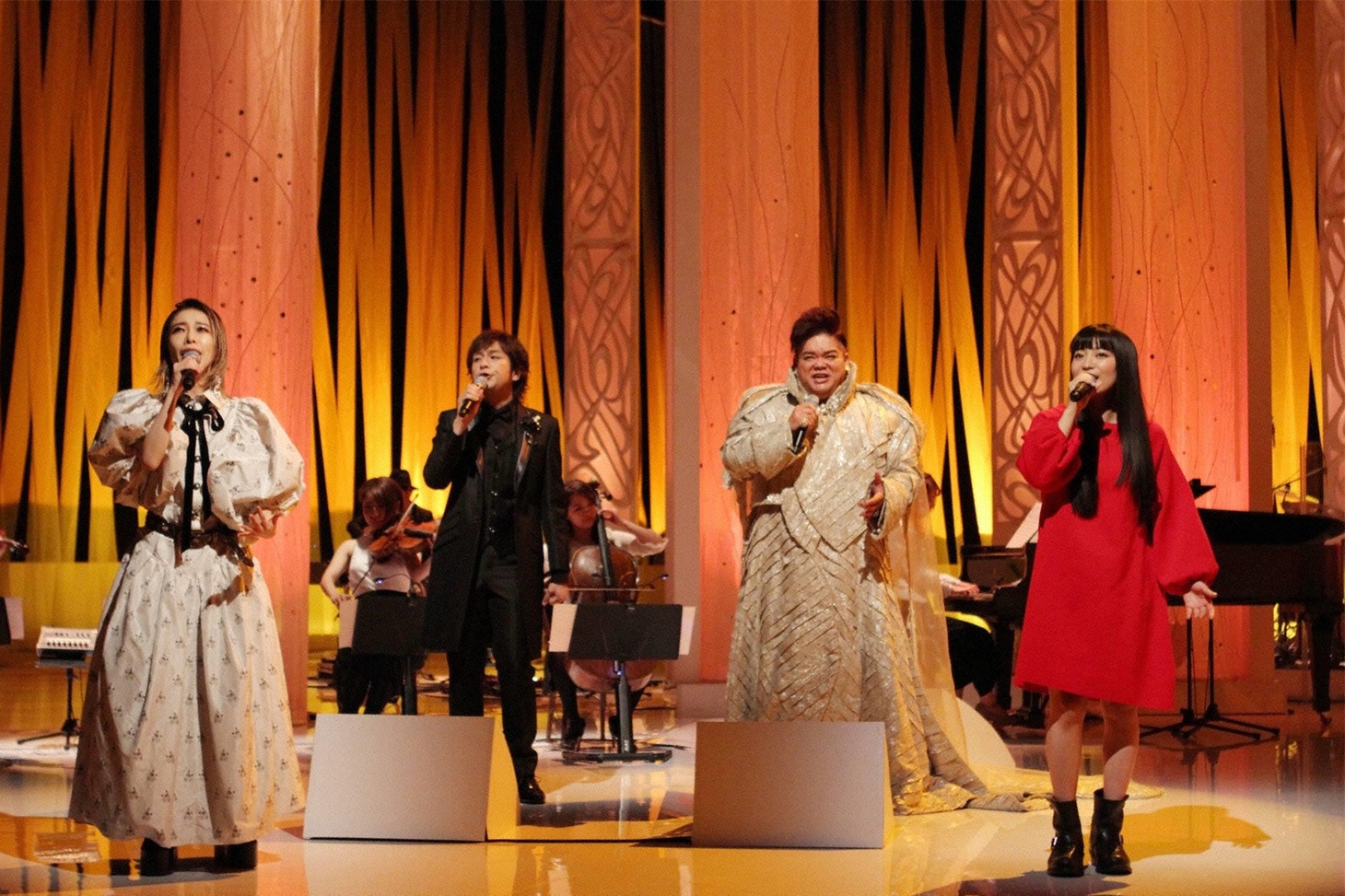左から加藤ミリヤ、藤澤ノリマサ、岡本知高、miwa。(c)フジテレビ