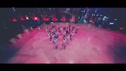 乃木坂46「インフルエンサー」ミュージックビデオのワンシーン。
