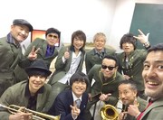 東京スカパラダイスオーケストラとバカリズム。