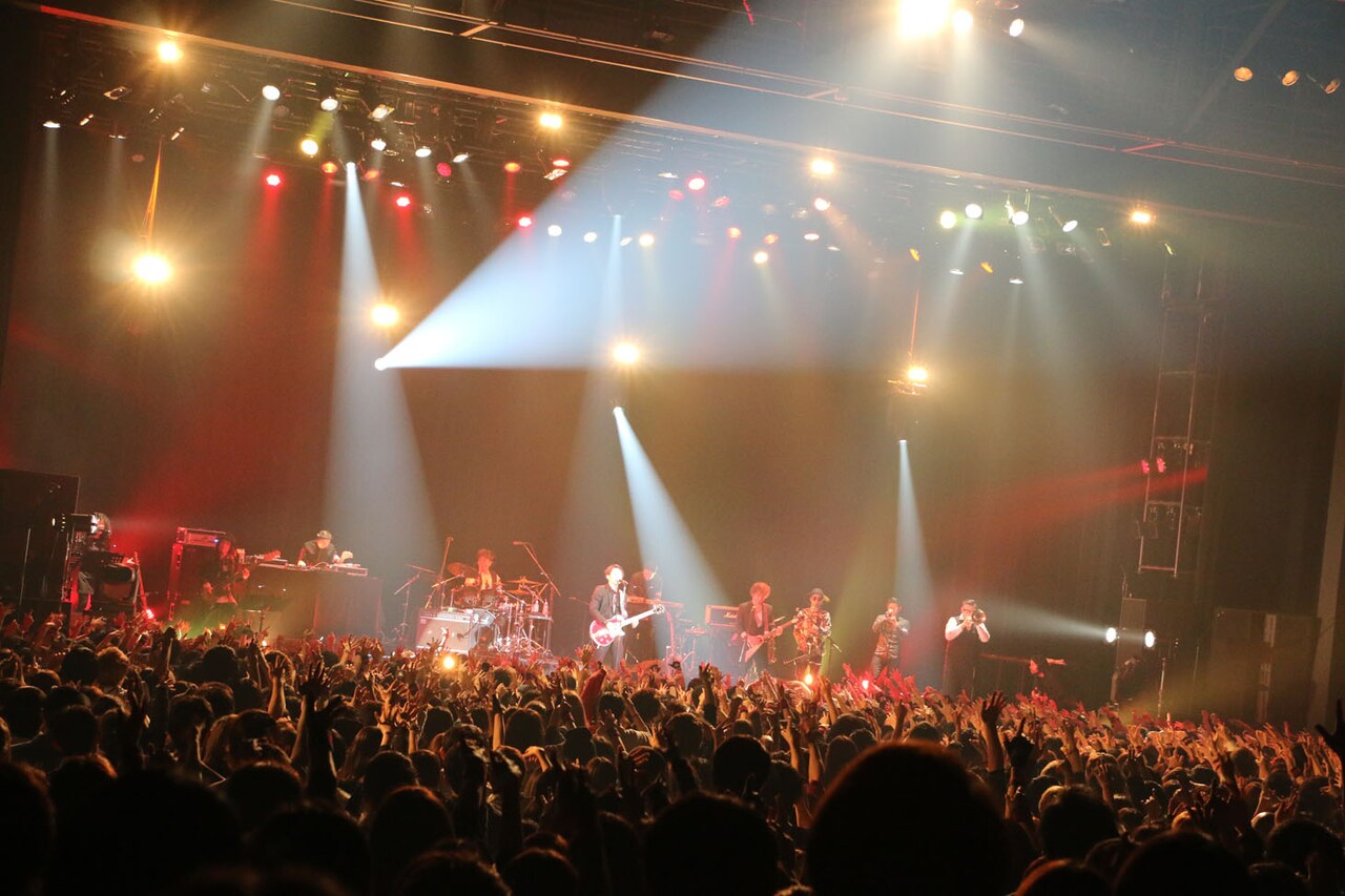 SKY-HIのライブの様子。(c)フジテレビ