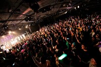 東京パフォーマンスドール「ダンスサミット"DREAM CRUSADERS"」の様子。