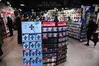 X JAPAN「WE ARE X」が陳列されたイギリス・HMVオックスフォードストリート店。