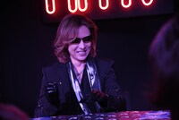 YOSHIKI（Dr, Piano）