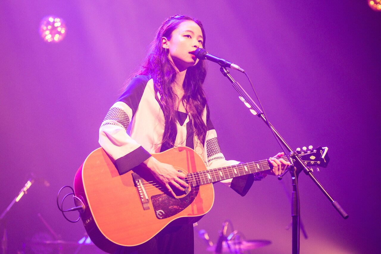 片平里菜、新曲「なまえ」も披露した初中野サンプラザ