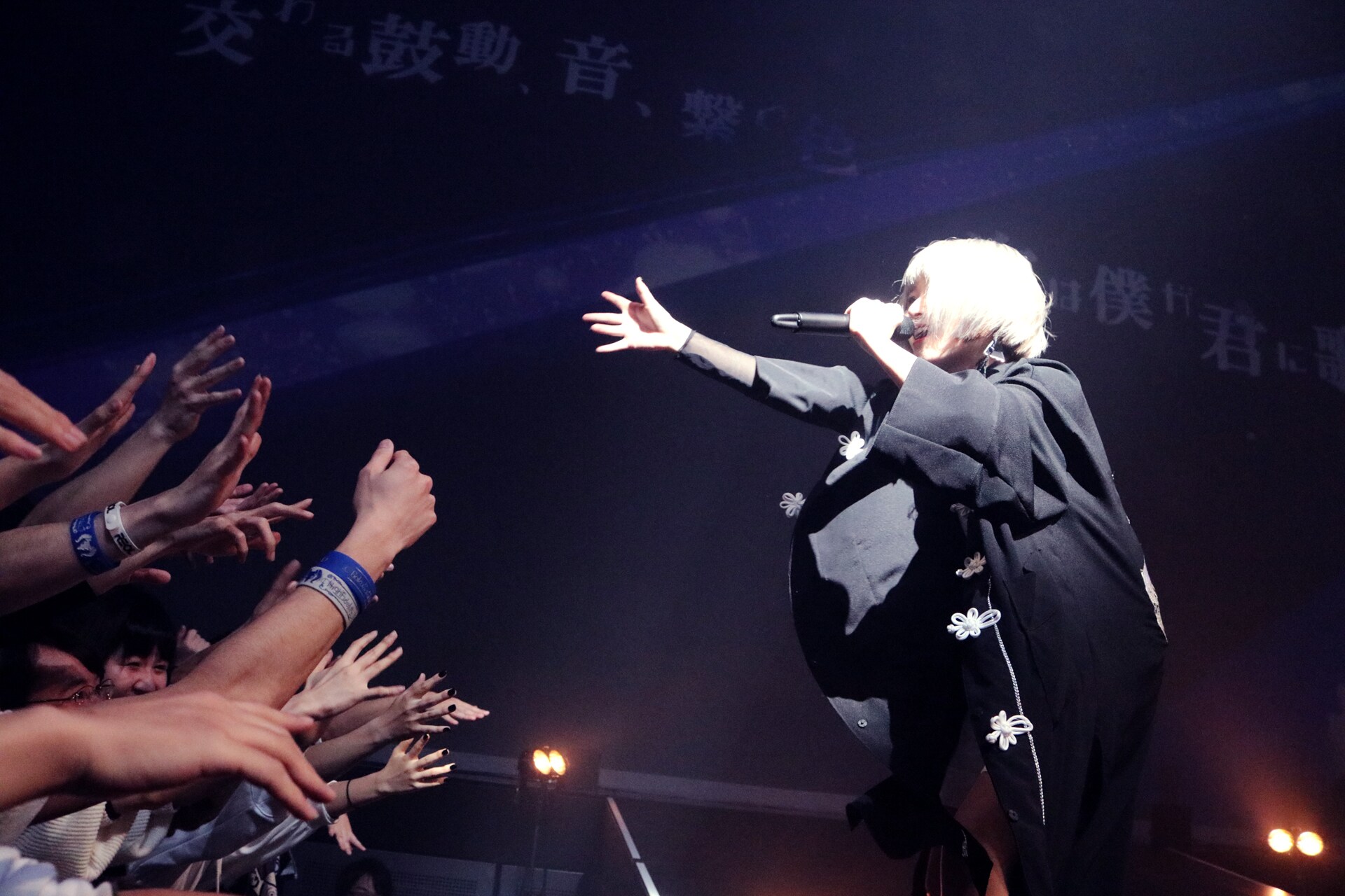 世界中を虜にしたい」REOL、大盛況のワンマンで目標宣言 - 音楽ナタリー