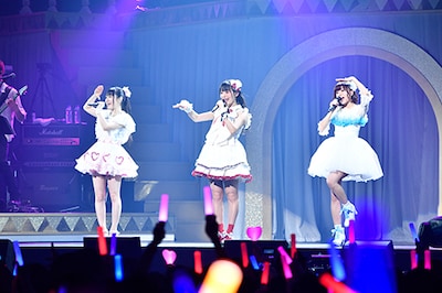 「KING SUPER LIVE 2017 TRINITY」の様子。（Photo by Takahiro Kugino, Terumi Fukano）