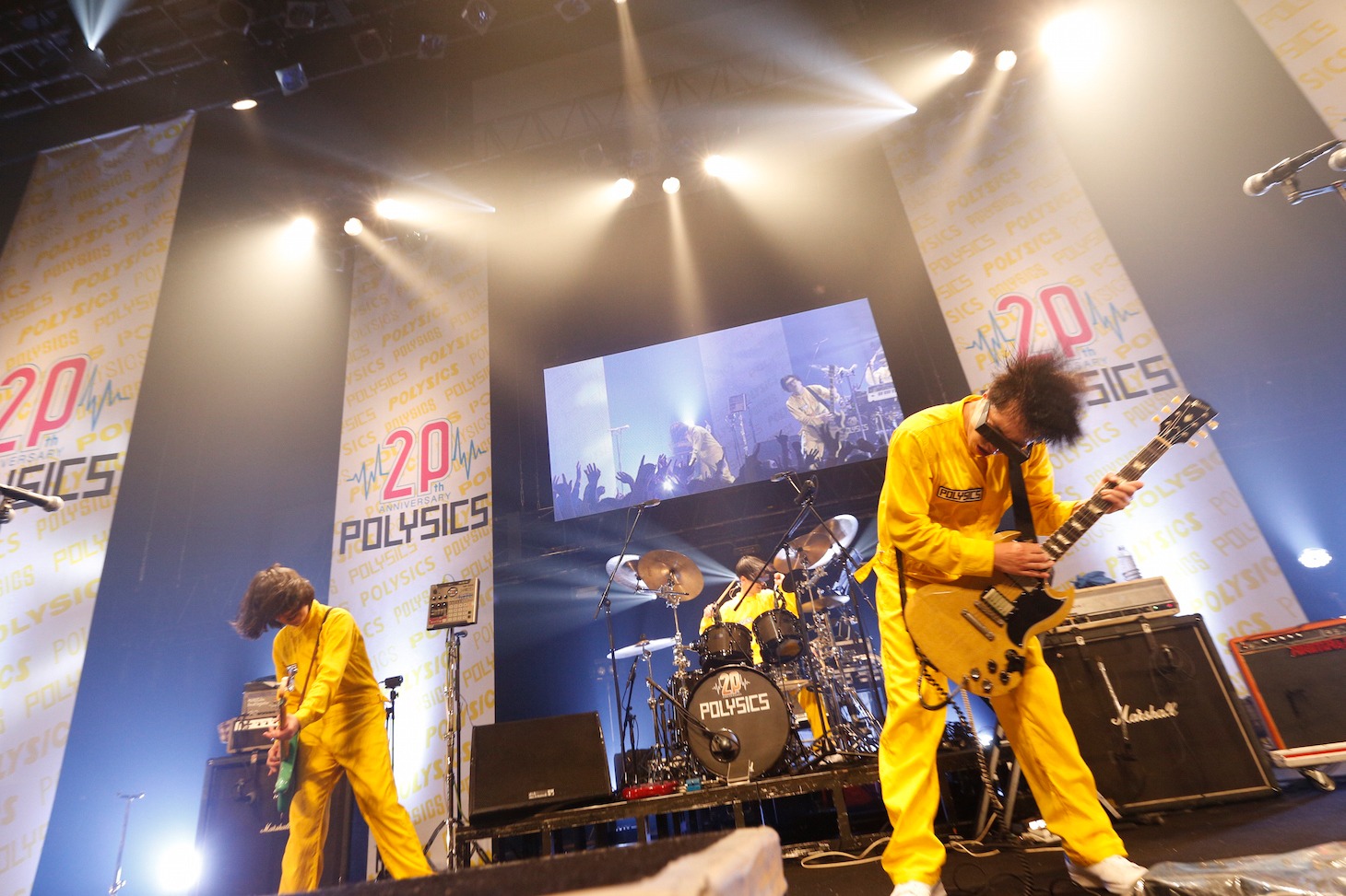 POLYSICS「20周年 OR DIE!!! All Time POLYSICS!!!」の様子。（撮影：三吉ツカサ）
