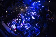 odolとPELICAN FANCLUBによるコラボパフォーマンスの様子。（Photo by Daisuke Miyashita）