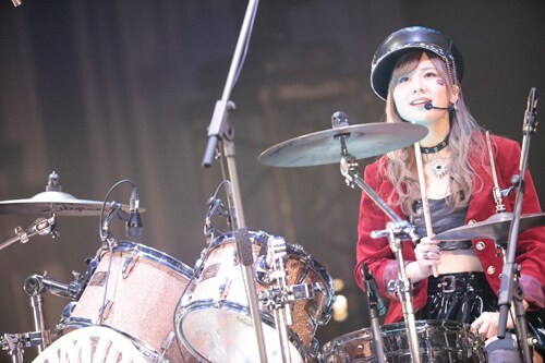 佐藤すみれ (c)AKS