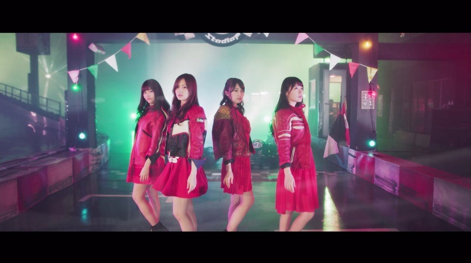 「意外BREAK」MVのワンシーン。