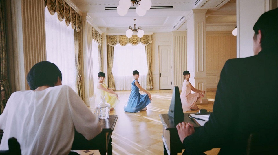 「Another Ghost」MVのワンシーン。