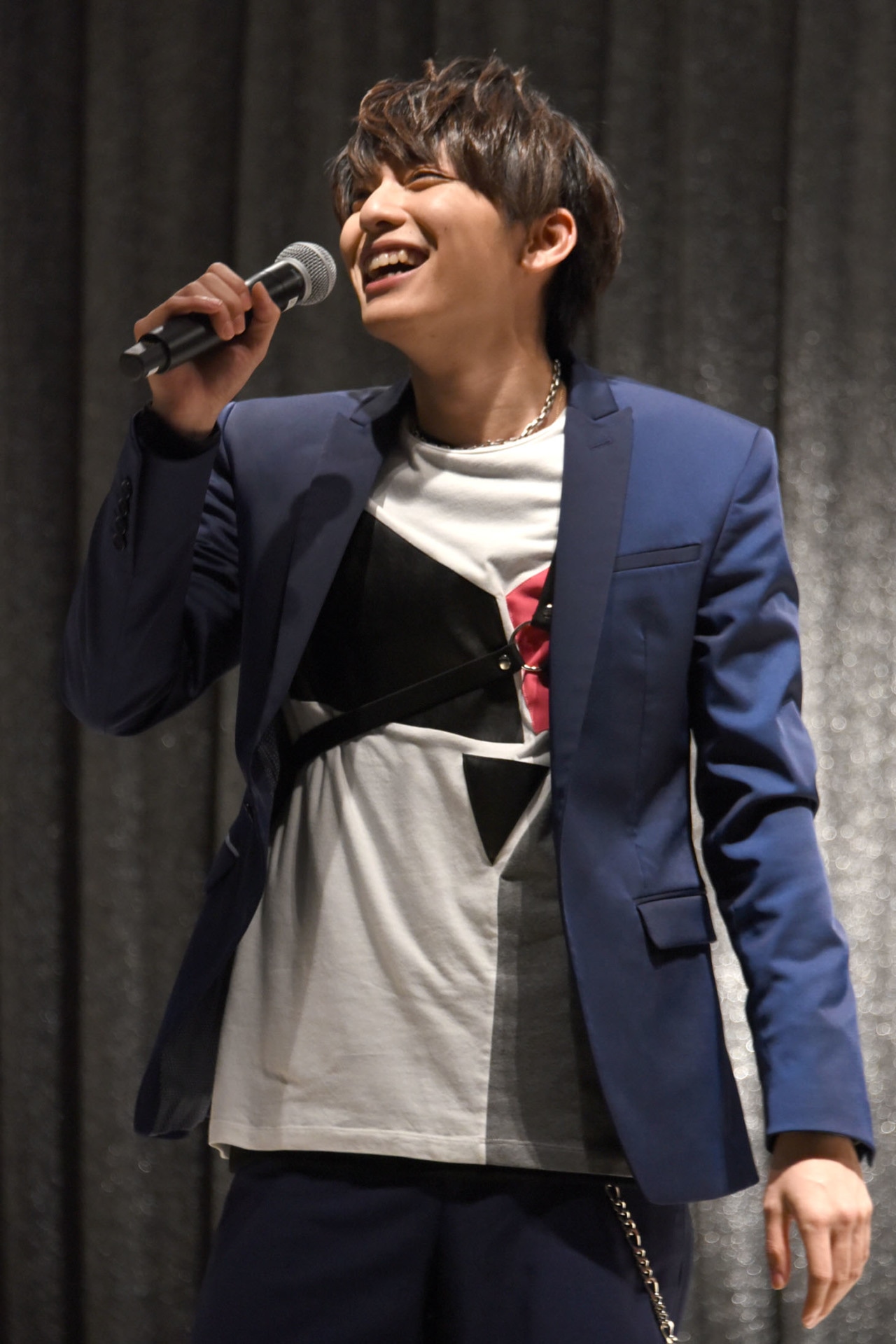 鍵本輝