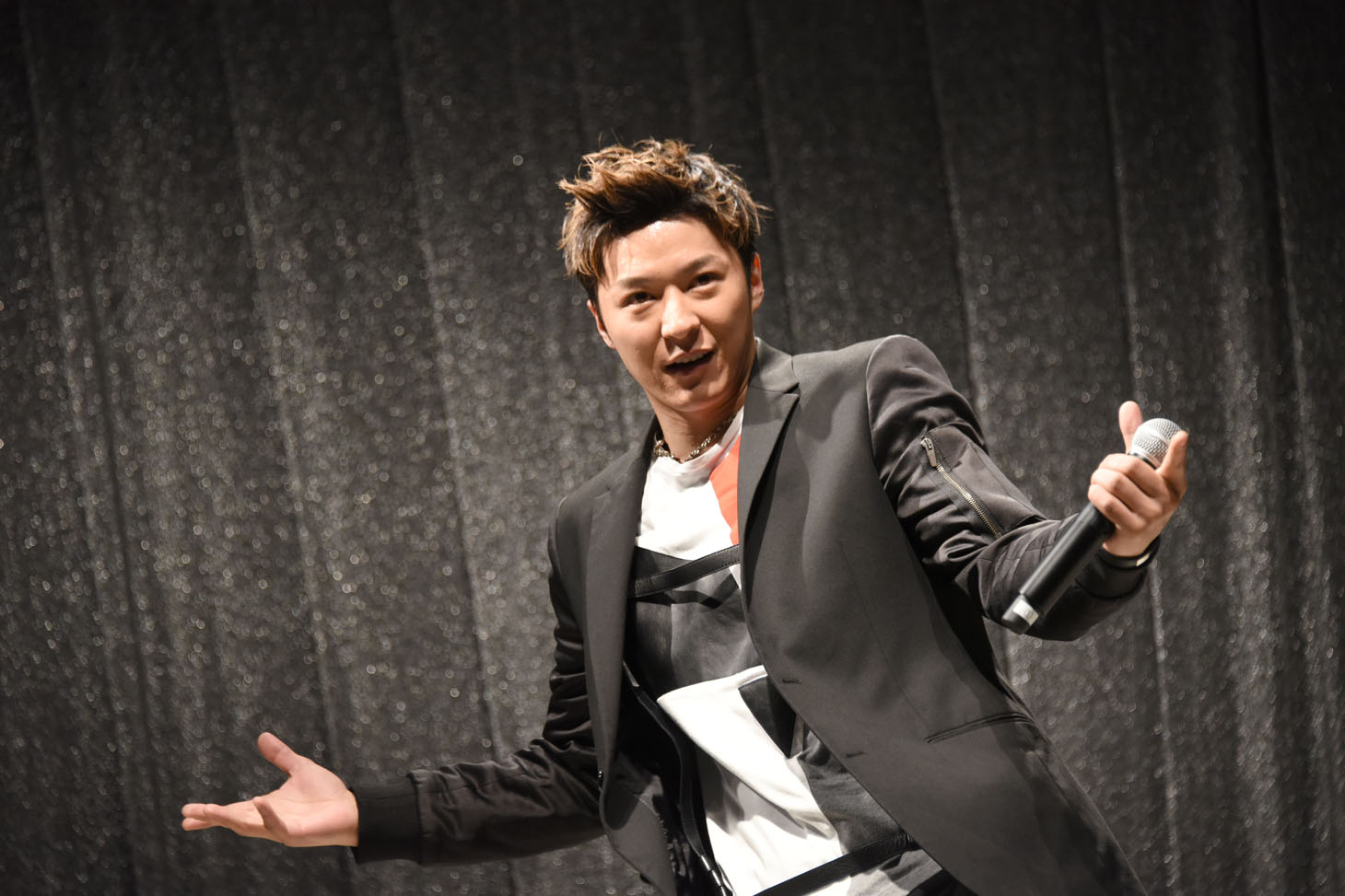 谷内伸也