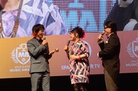 難波章浩（Hi-STANDARD）とナヲ（マキシマム ザ ホルモン）、ダイスケはん（マキシマム ザ ホルモン）。