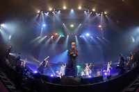 「氣志團結成二十周年記念公演 成人式 ～YOKOHAMA二十才ごえ～」の様子。(c)フジテレビ