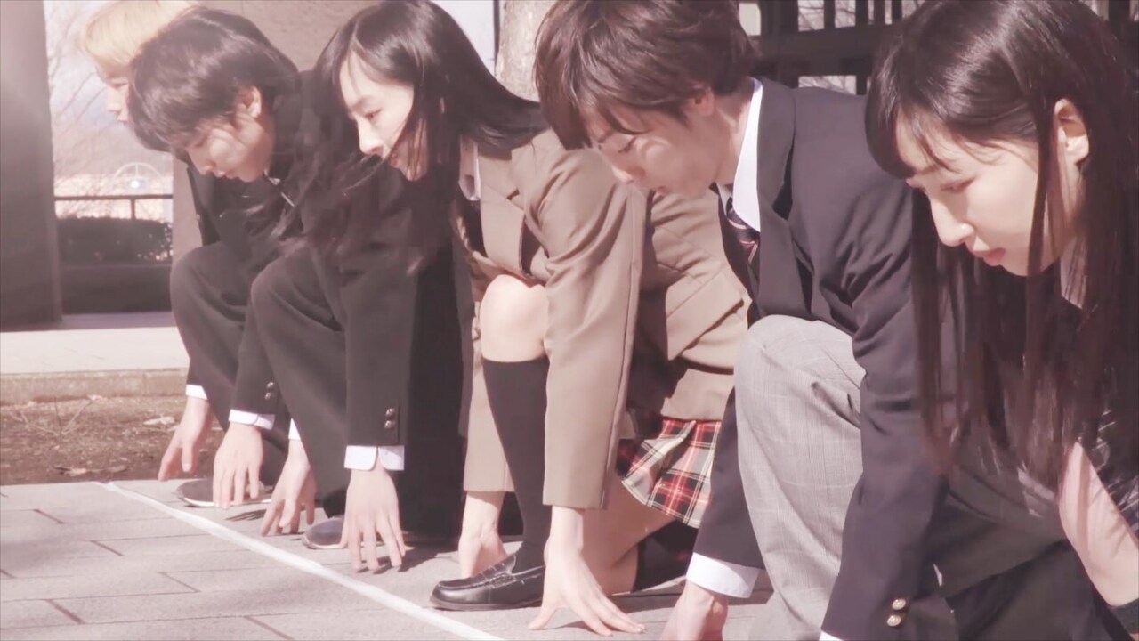 空想委員会「スタートシグナル」MVのワンシーン。