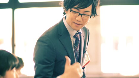 空想委員会「スタートシグナル」MVのワンシーン。