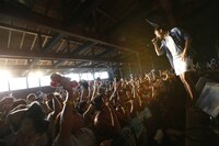 2016年「OTODAMA SEA STUDIO」ライブの様子。