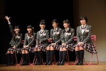 1時限目に出席した森萌々穂、藤平華乃、麻生真彩、岡田愛、山出愛子、倉島颯良。