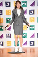 縄跳び対決に臨む衛藤美彩。