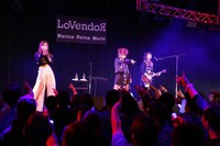 LoVendoЯのライブの様子。（写真提供：アップフロントグループ）
