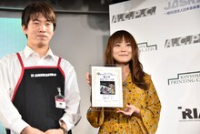 東北ブロック賞を受賞したzero zero zのERIKA（右 / Vo, G）。