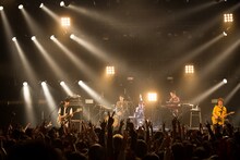 アカシック（撮影：猪俣晃一朗）