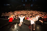 アカシック（撮影：猪俣晃一朗）