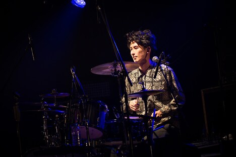 山田康二郎(Dr)(撮影:猪俣晃一朗)