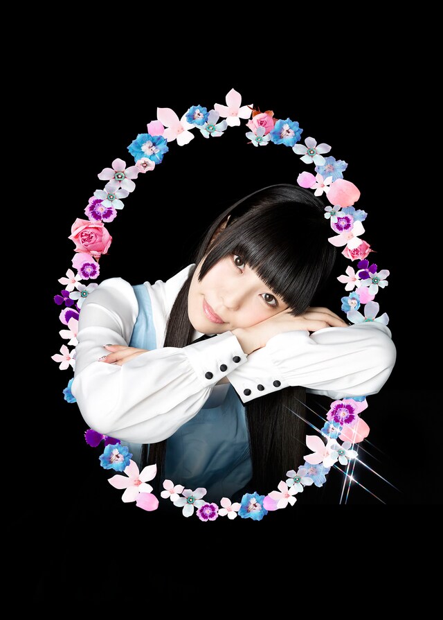 相沢梨紗「キラキラって輝く星はどこにあるの」イメージビジュアル (c)小学館・週刊ビッグコミックスピリッツ