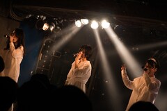 せのしすたぁ“マブタチ”おやホロとツーマン、現体制ラストワンマンは異色セトリに