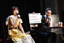 LINE LIVE視聴者が押したハートの数に応じてリクエストを受けることになった吉澤嘉代子。結果得意のモノマネを披露することになった吉澤はNHKアニメ「あずきちゃん」から榊原ヨーコのモノマネをした。