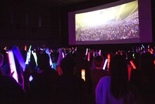 GACKT「シアター☆ライブ『GACKT JAPAN TOUR 2016 LAST VISUALIVE 最期ノ月 -LAST MOON-』」の様子。（Photo by ATZSHI HIRATZKA）