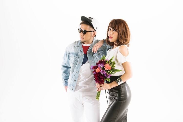 May S 15年間のラブソング集めたベストアルバム発売 音楽ナタリー