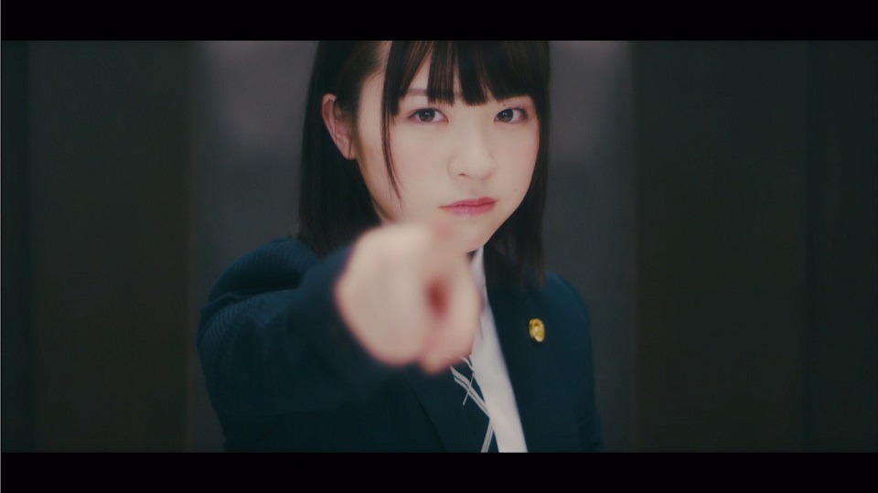 乃木坂46「風船は生きている」ミュージックビデオのワンシーン。