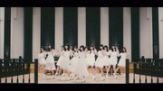 乃木坂46「風船は生きている」ミュージックビデオのワンシーン。
