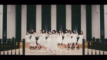 乃木坂46「風船は生きている」ミュージックビデオのワンシーン。