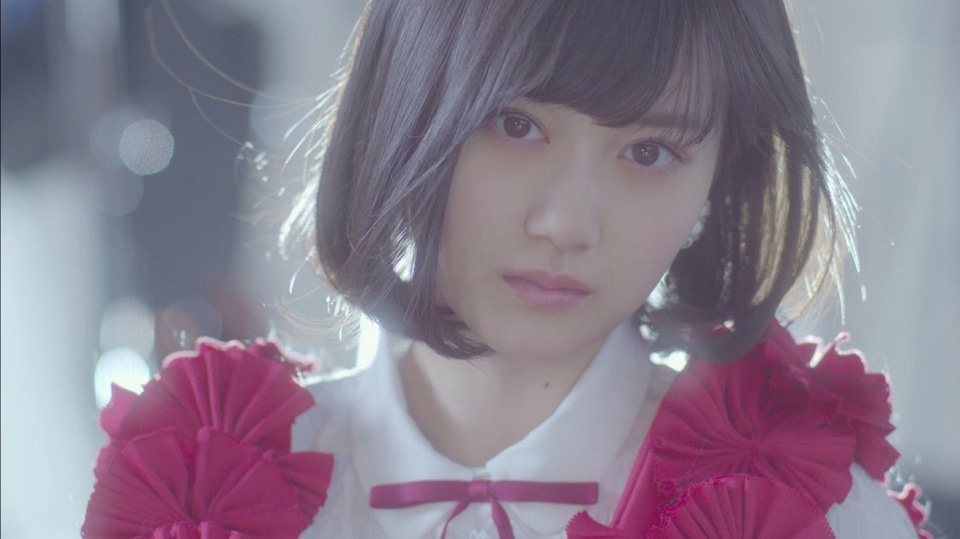 乃木坂46「三番目の風」ミュージックビデオのワンシーン。