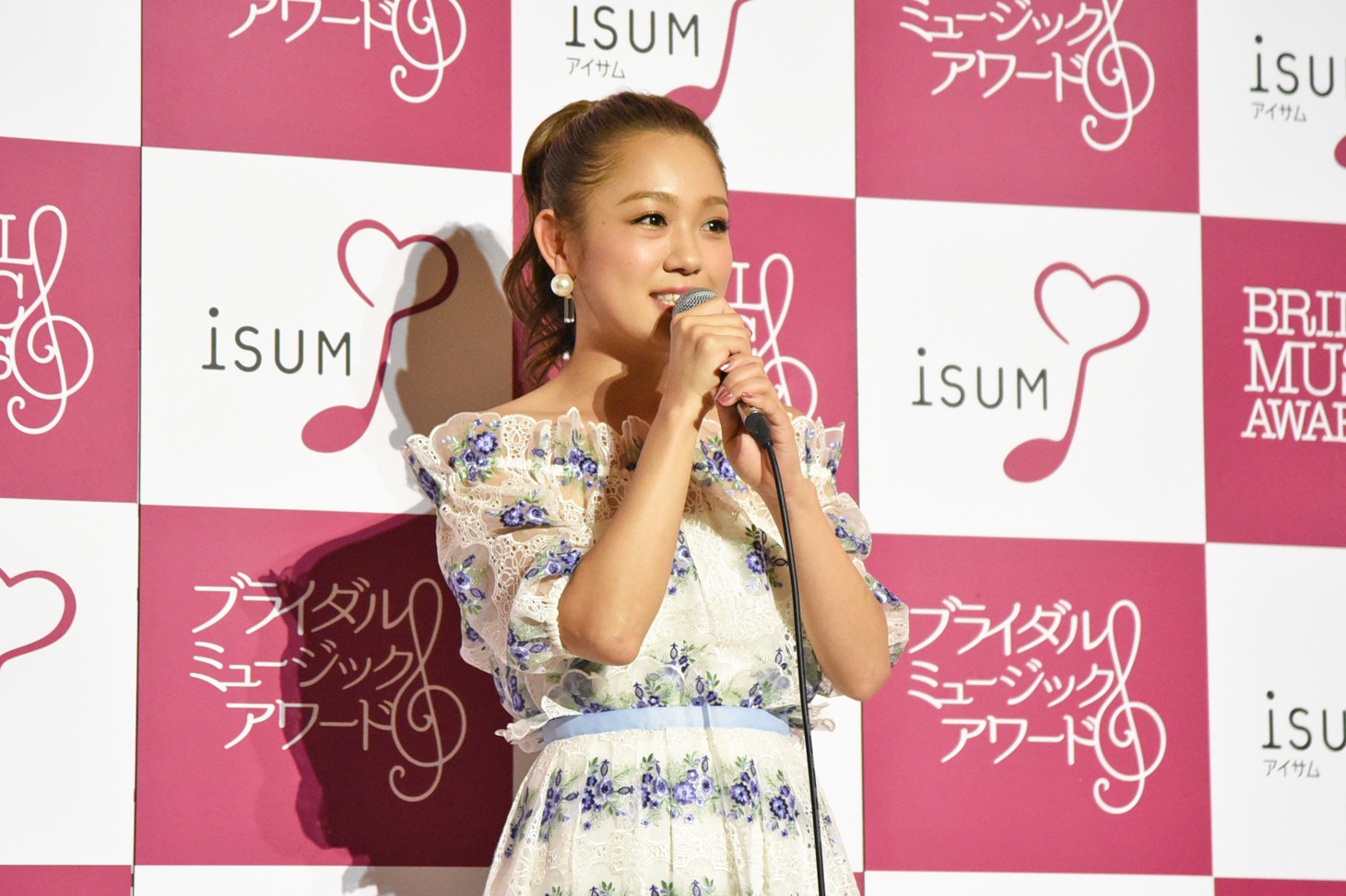 西野カナ