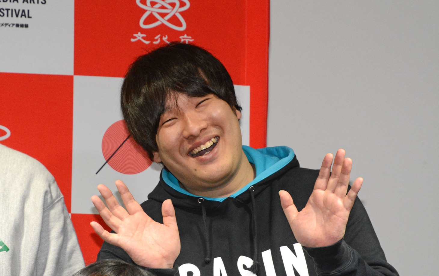 岡崎体育