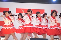 2回目の「青春時計」を披露するNGT48。