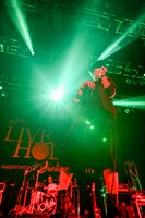 THE ORAL CIGARETTES（photo by Viola Kam［V‘z Twinkle］）